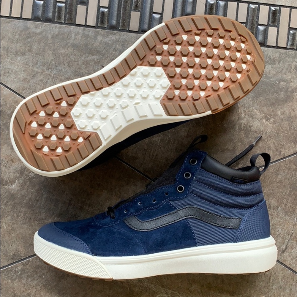 • VANS ULTRARANGE SK8-HI MTE Dress Blue/black WMNS - Picture 15 of 16